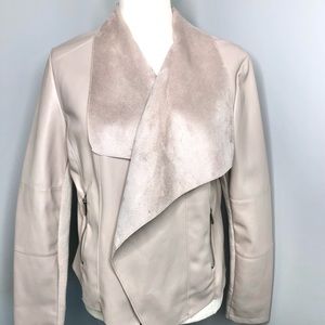 💥PRICE⬇️Beautiful bagatelle Blush Vegan Leather Drape Jacket